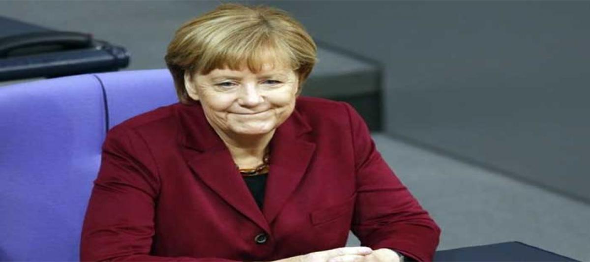 Support for Angela Merkels Conservatives at 3 Year Low on Refugee Crisis